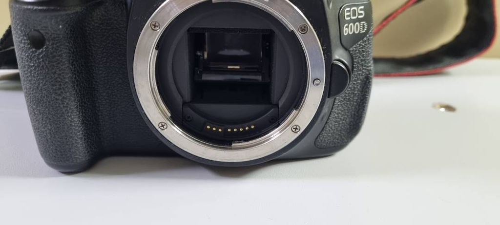 Canon EOS 600D body
