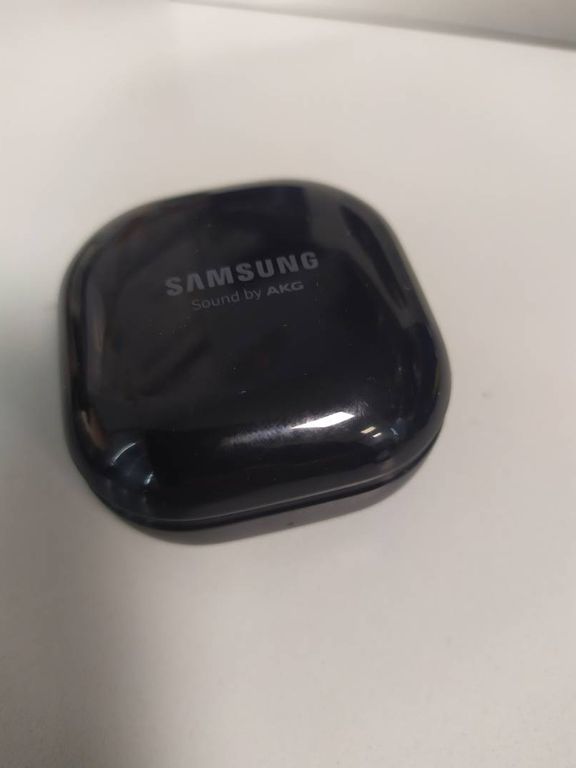 Samsung galaxy buds live sm-r180