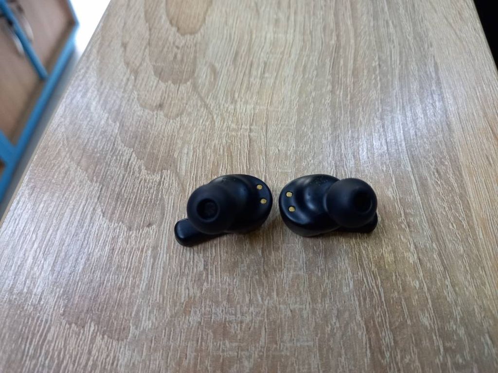 1More earbuds black ecs3001b