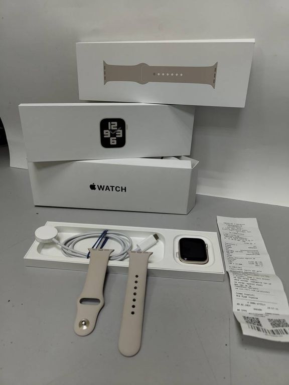 Apple watch se 2-го поколения gps + cellular 40mm al a2726/a2725/a2855