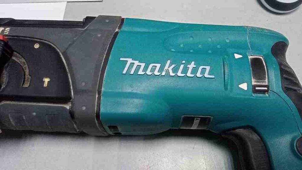 Makita HR2470