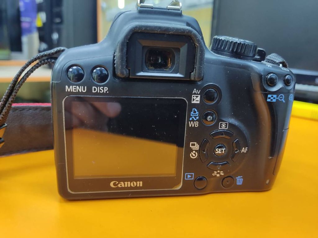 Canon eos 1000d без объектива