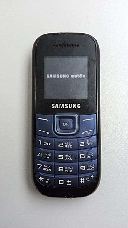 Samsung e1200i