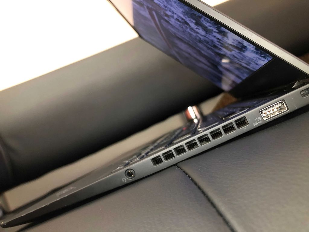 Lenovo ThinkPad X1 Carbon 6ht/14.0"FHD/i7-8/16/256GB/ГАРАНТІЯ