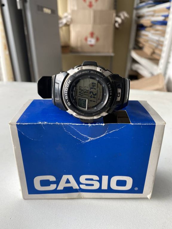 Casio g-7700