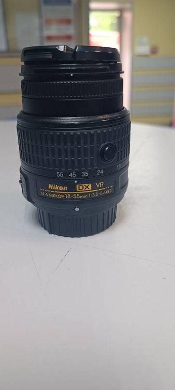 Nikon nikkor af-s 18-55mm 1:3.5-5.6gii vr ii dx