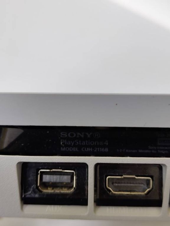 Sony ps 4 slim cuh-2116b 1000gb