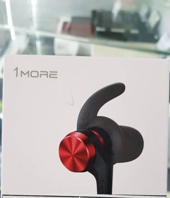 1More iBFree Red (E1006-RD)