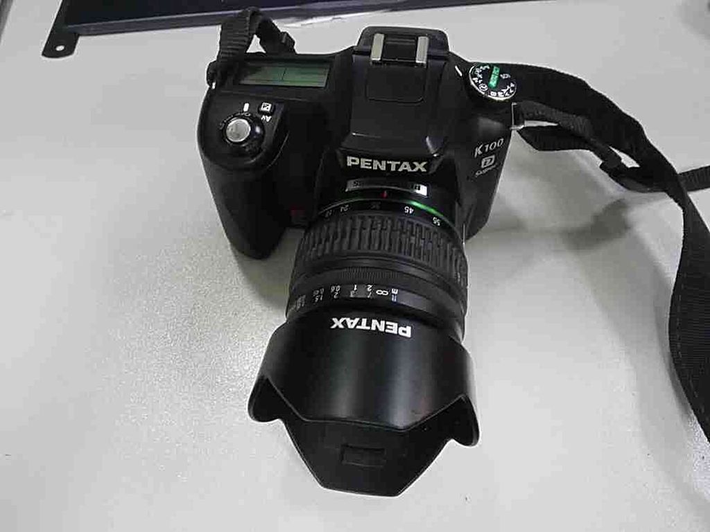 Pentax K100D Super (18-55mm)