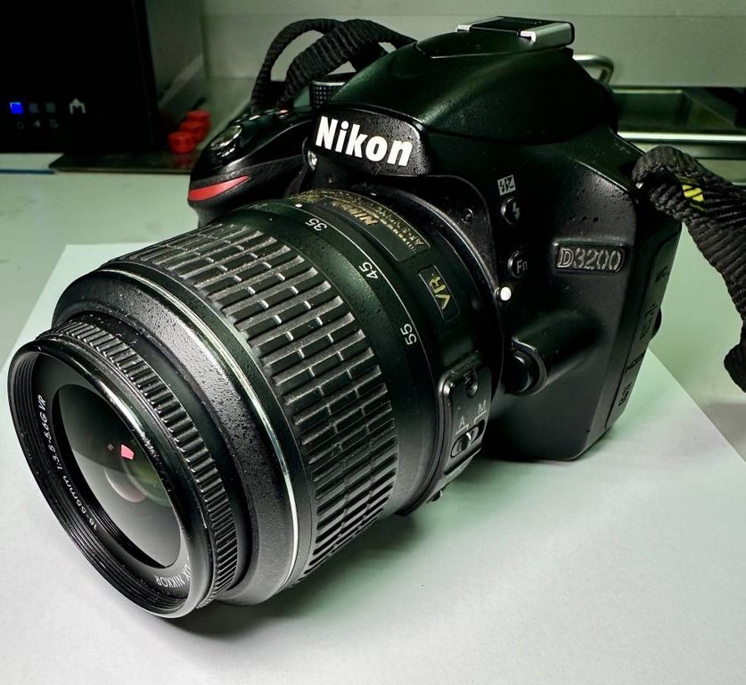Nikon d3200 nikon nikkor af-p 18-55mm 1:3.5-5.6g dx vr