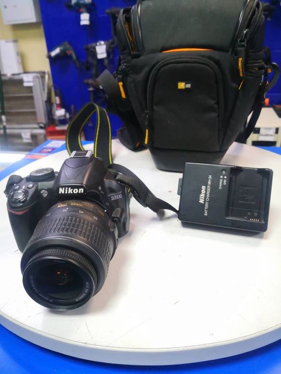 Nikon d3100 nikon nikkor af-s 18-55mm f/3.5-5.6g vr dx
