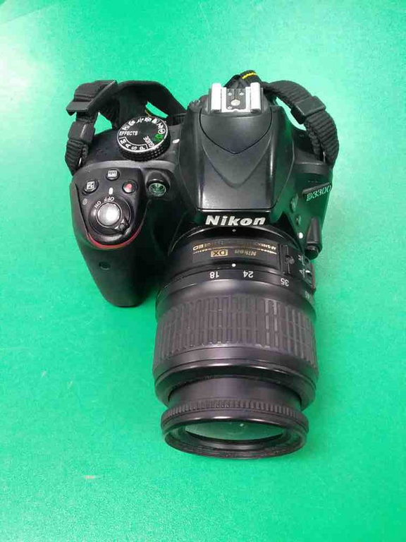 Nikon D3300 kit (18-105mm VR)