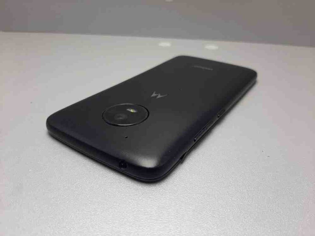 Motorola Moto E4 (XT1762) Metallic Iron Gray (PA750058UA)