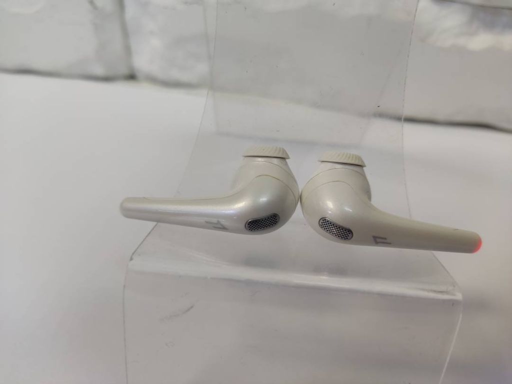 1More ComfoBuds TWS Headphones White (ESS3001T)