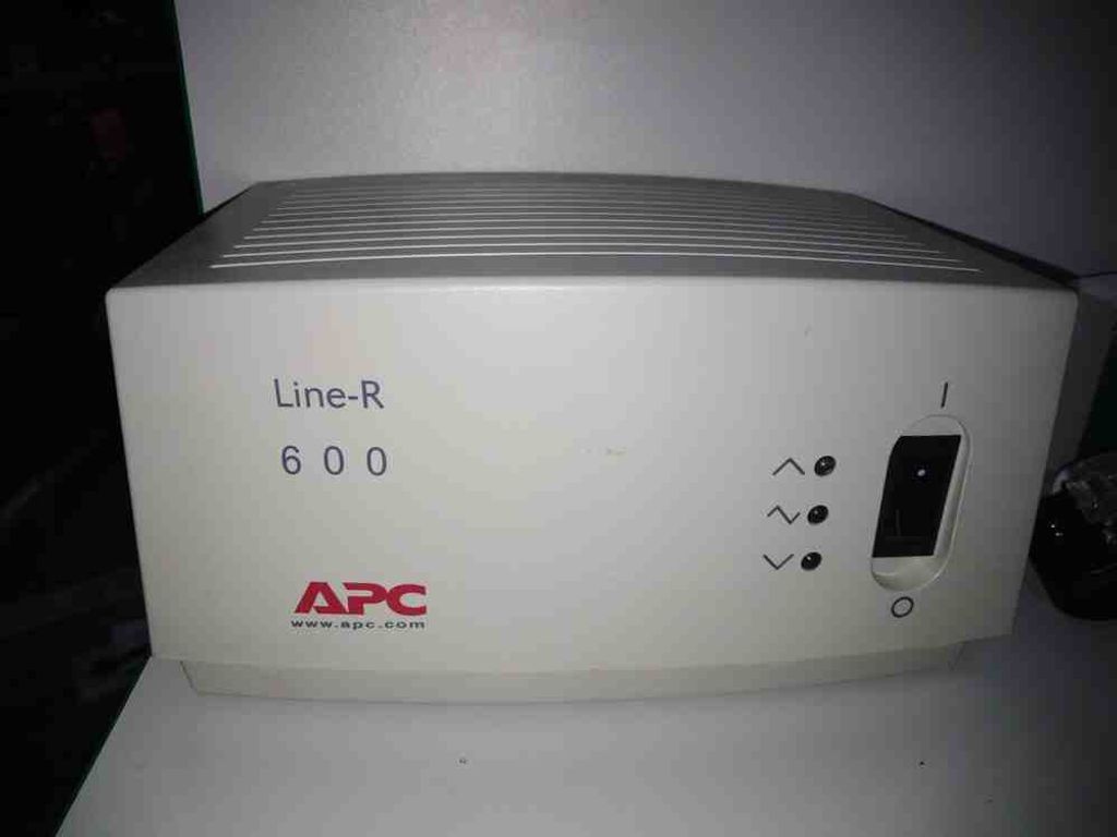 APC Line-R LE600I