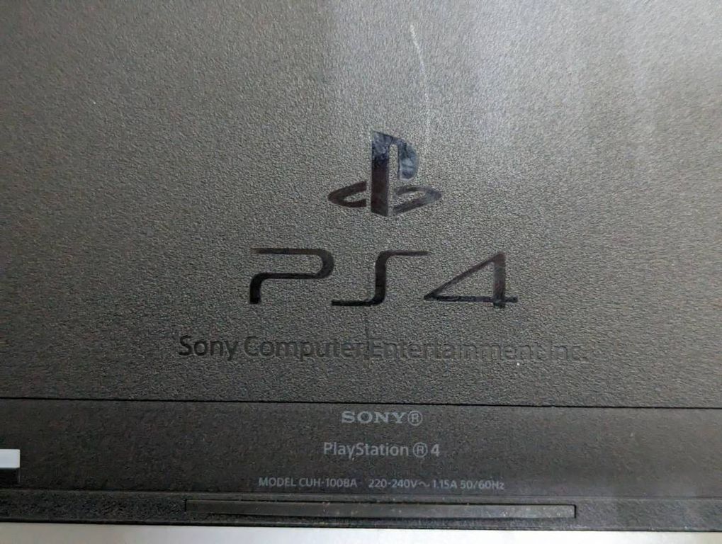 Sony ps 4 cuh-1008a 1tb