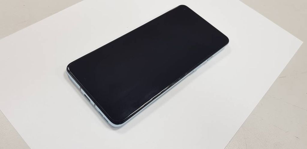 OnePlus 8T 12/256GB Cyberpunk 2077 Limited Edition