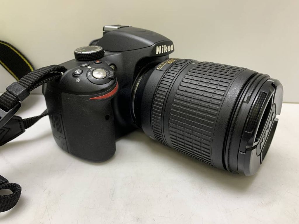 Nikon d3200 nikon nikkor af-s 18-105mm f/3.5-5.6g ed vr dx