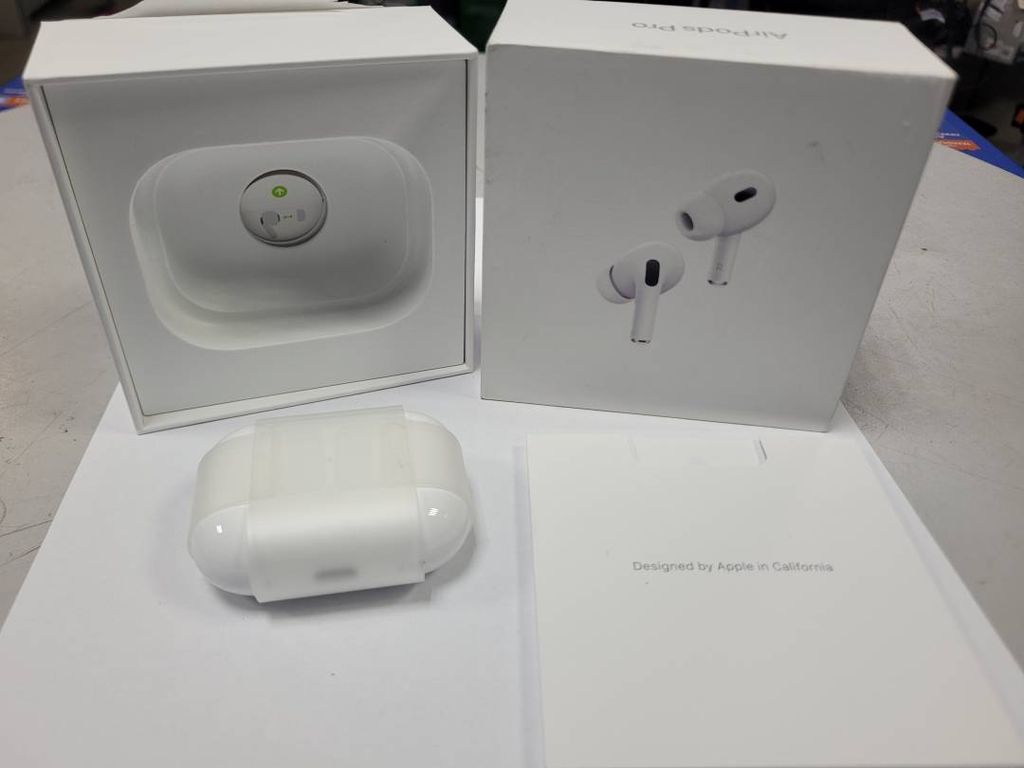 Apple airpods pro 2nd generation with magsafe charging case usb-c