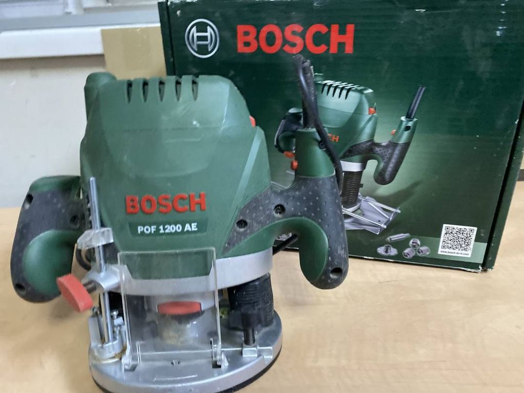 Bosch pof 1200 ae