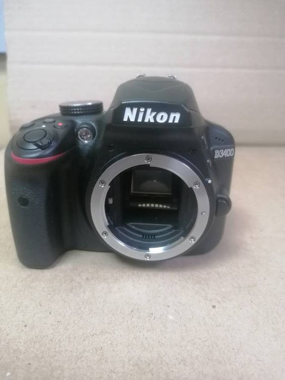 Nikon d3400 без обєктива